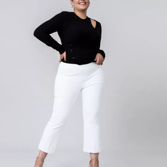 NEW Spanx On-the-Go Kick Flare Pant with Ultimate Opacity Technology in White - Picture 3 of 11